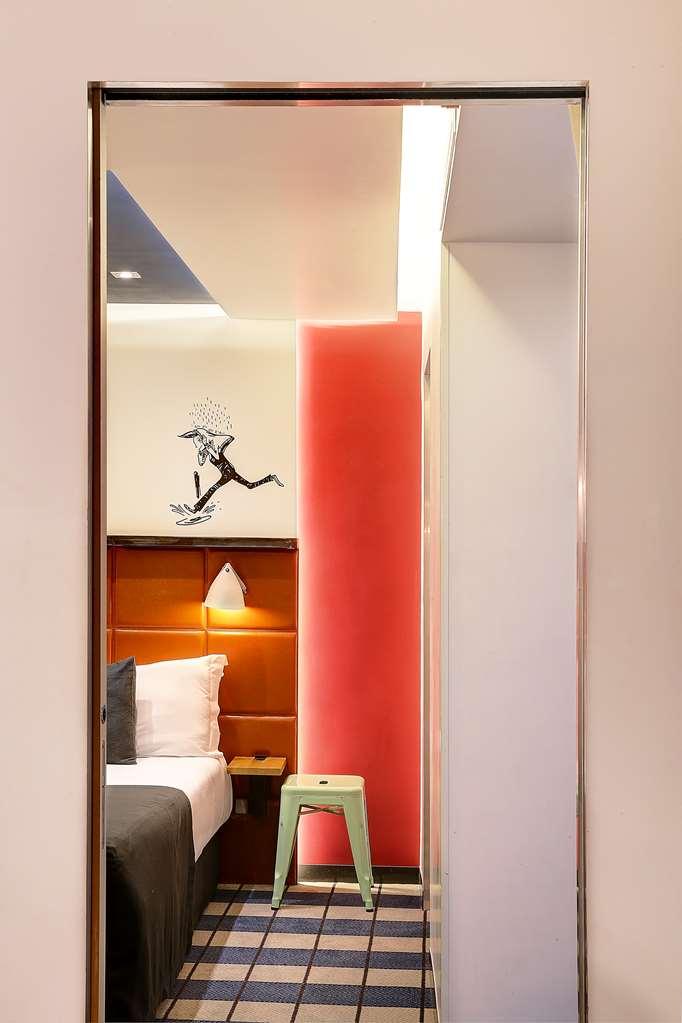 Hotel Aulivia Opera Paris Rum bild